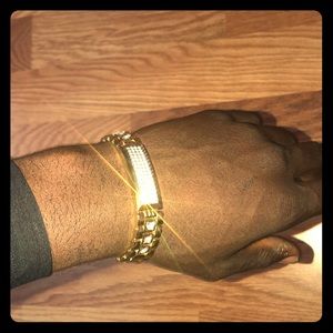 Men’s Gold Elgin Wrist Bracelet with diamonds